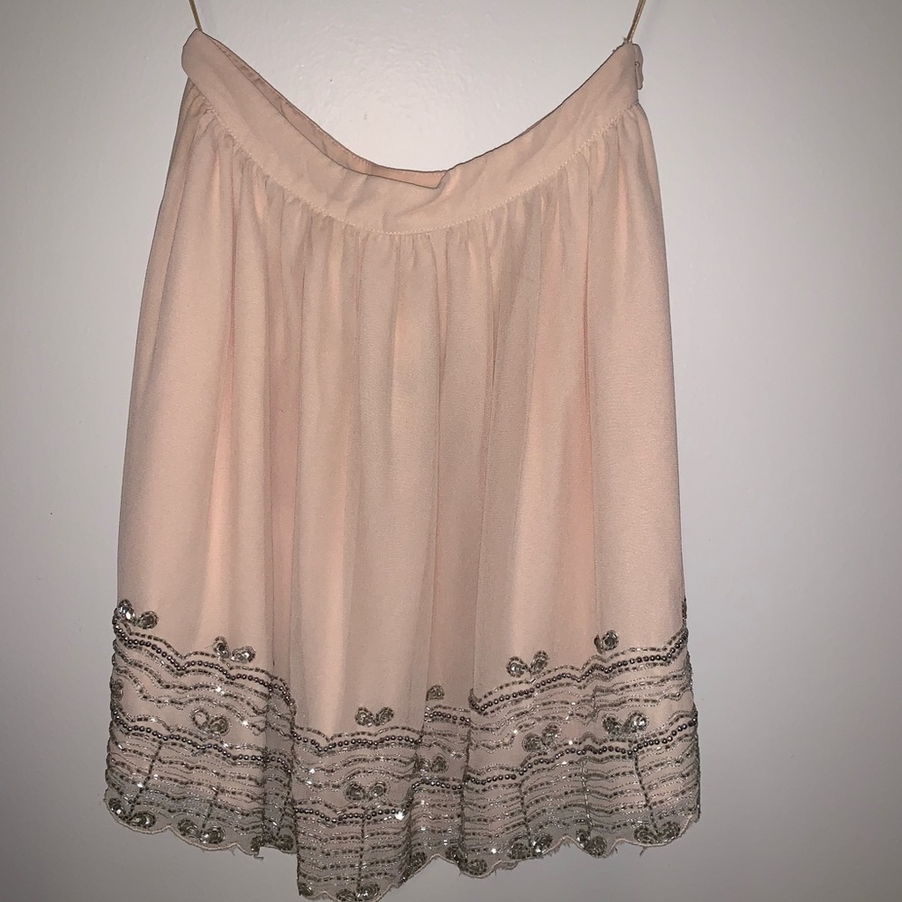 Pink skirt with silver details